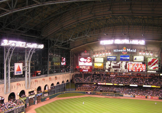 Looking around Minute Maid - 1